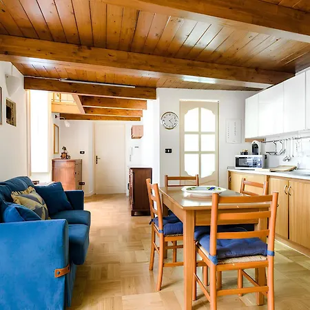 Apartment Neapolis Santa Lucia